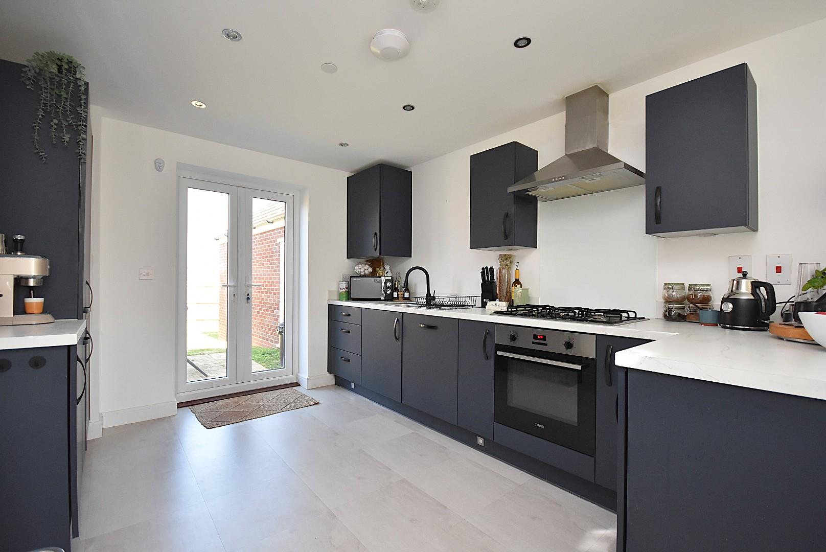 22 Melrose Walk, Sully, CF64 5WD